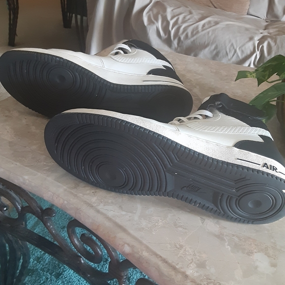 2014 Nike Air Force One's Size 14 mid Black/White - Picture 5 of 10